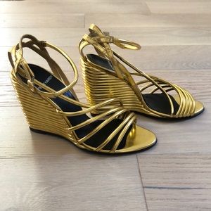 Gorgeous! Pierre Hardy gold rope heels. Fits 6.5-7